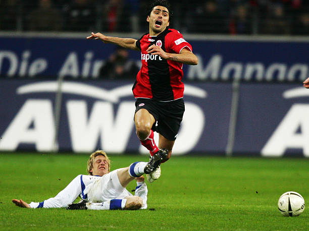 他利用身高 他利用身高