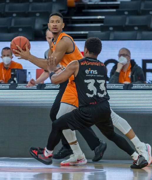 也影响到俱 也影响到俱